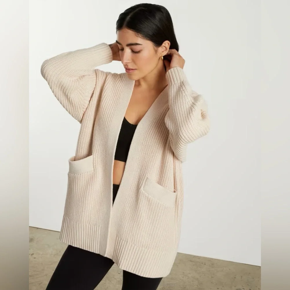 EVERLANE The Oversized Cotton Ribbed Cardigan
Chunk Sweater Open Cream Sm NEW